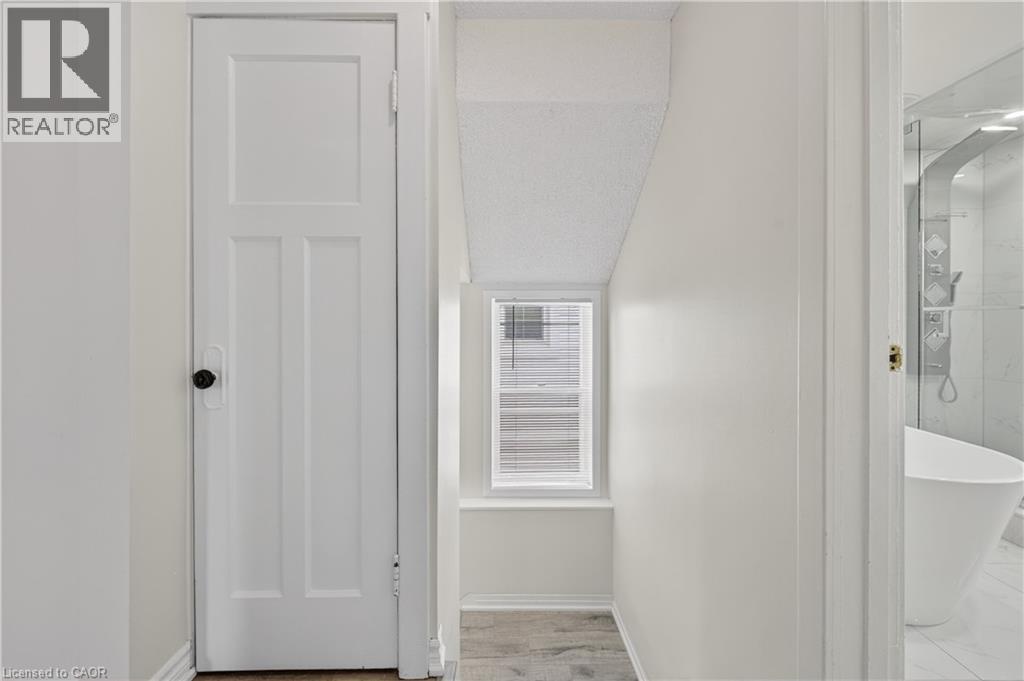 2296 New Street, Burlington, Ontario  L7R 1J3 - Photo 33 - 40810208