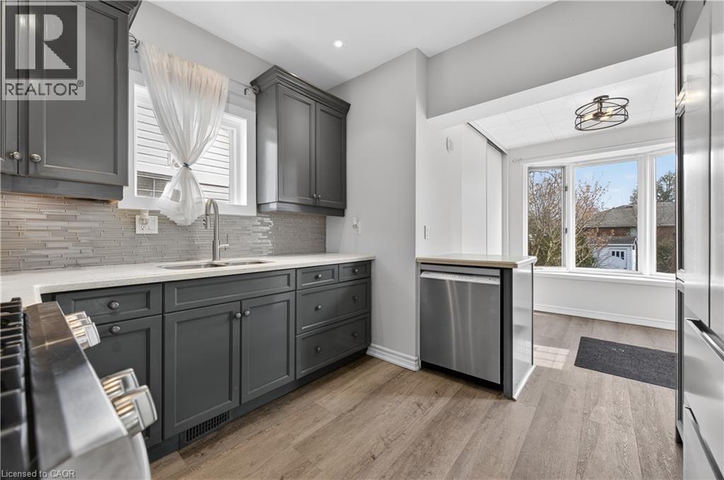 2296 New Street, Burlington, Ontario  L7R 1J3 - Photo 10 - 40810208