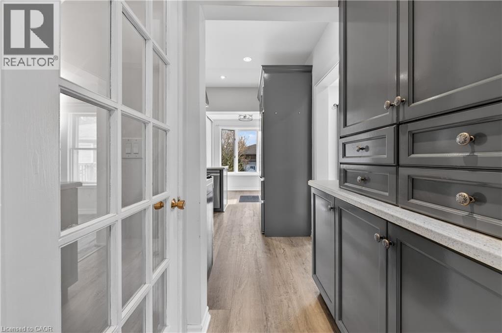 2296 New Street, Burlington, Ontario  L7R 1J3 - Photo 14 - 40810208