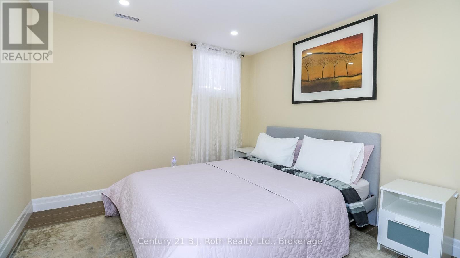 156 The Westway, Toronto, Ontario  M9P 2C1 - Photo 18 - W12810488