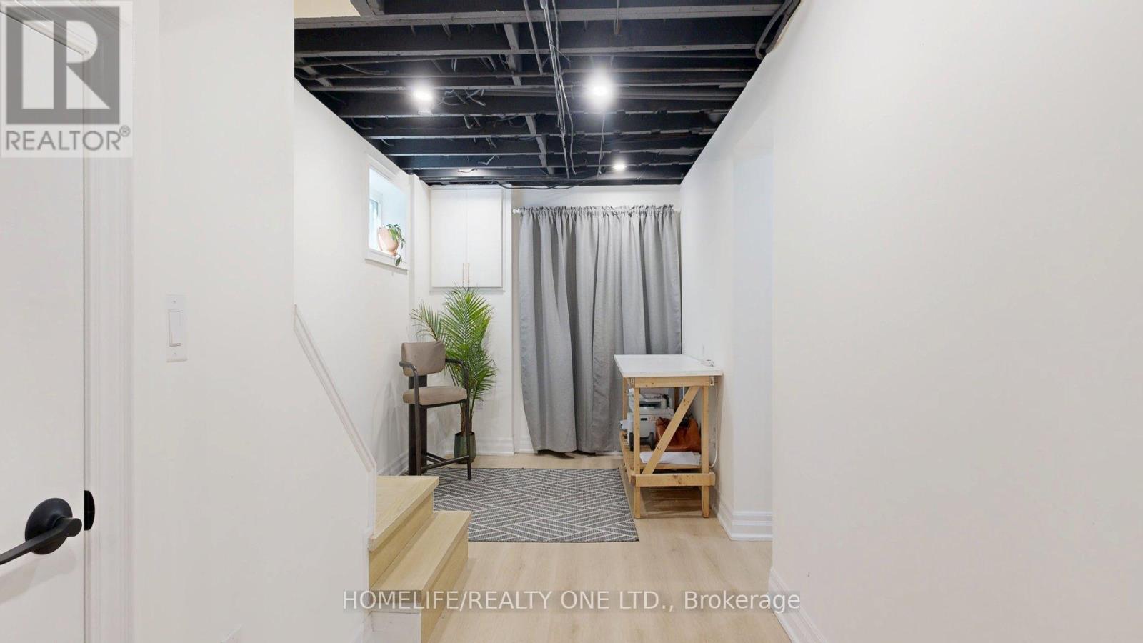 247 Berry Road, Toronto, Ontario  M8Y 1X8 - Photo 32 - W12843962