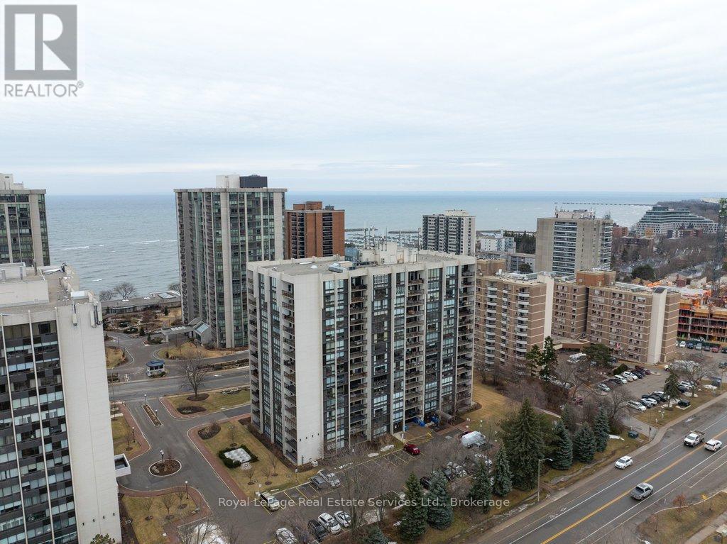 Ph7 - 2185 Marine Drive, Oakville, Ontario  L6L 5L6 - Photo 1 - W12854396
