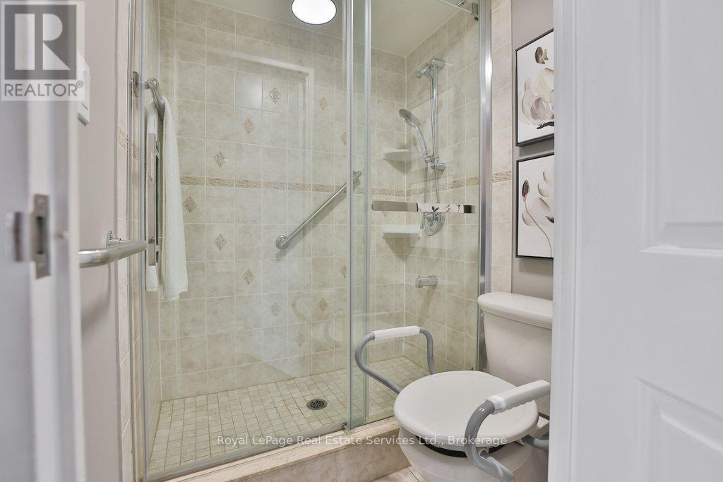 Ph7 - 2185 Marine Drive, Oakville, Ontario  L6L 5L6 - Photo 33 - W12854396