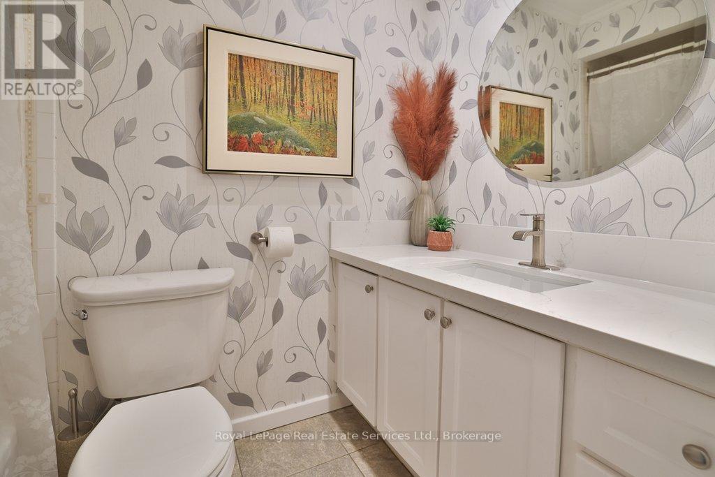 Ph7 - 2185 Marine Drive, Oakville, Ontario  L6L 5L6 - Photo 37 - W12854396