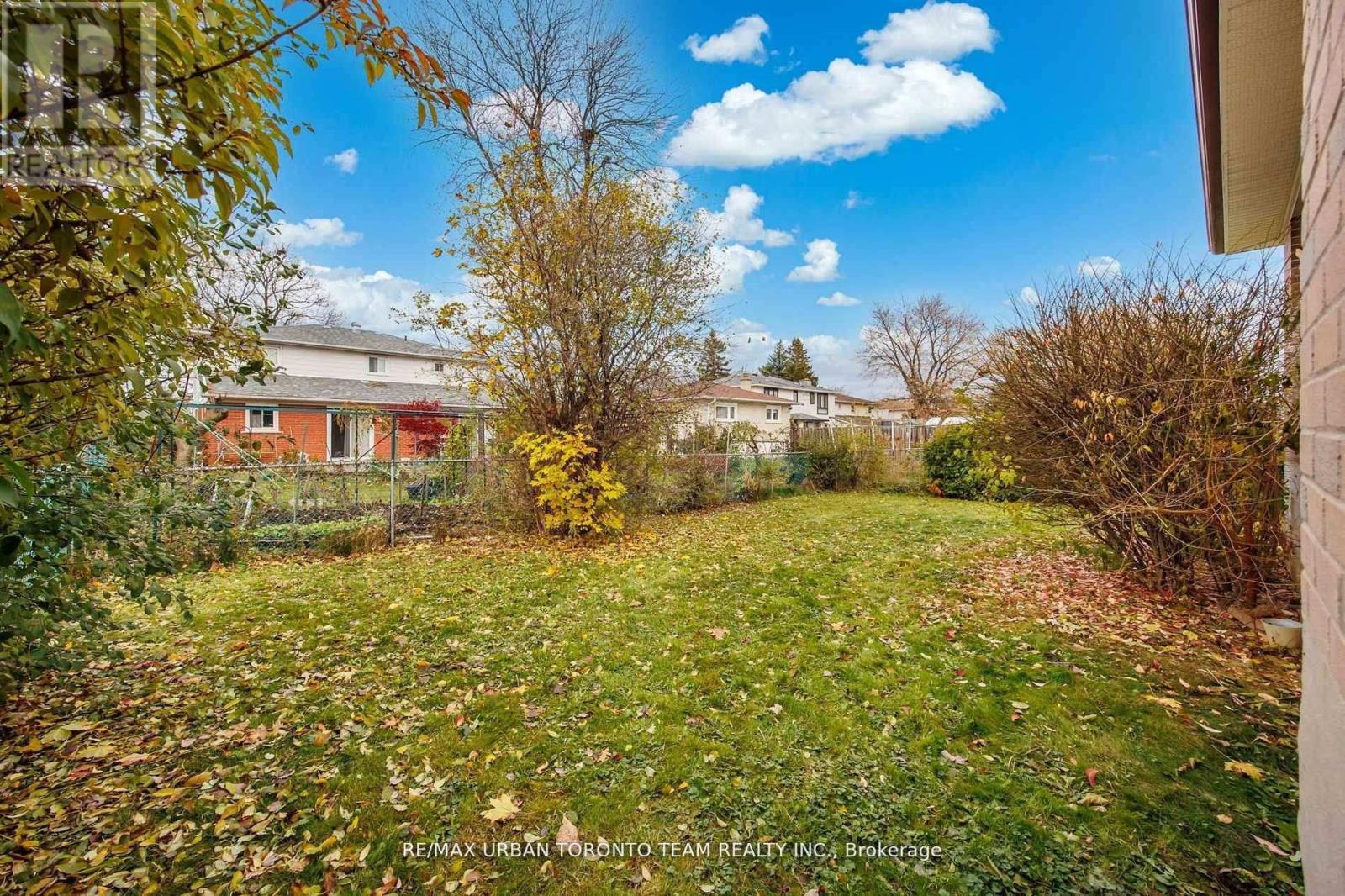 Main - 12 Wardencourt Drive, Toronto, Ontario  M1T 2H3 - Photo 23 - E12852568