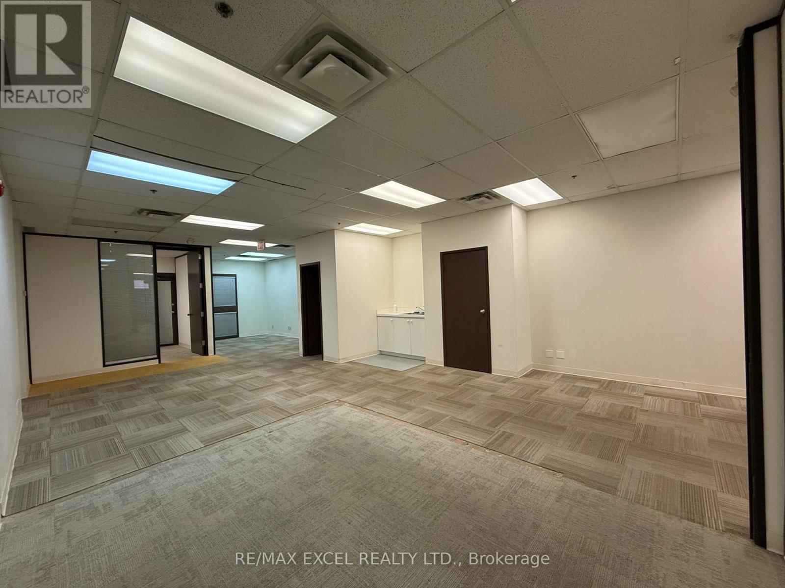 8 - 151 Esna Park Drive, Markham, Ontario  L3R 3B1 - Photo 10 - N12807704