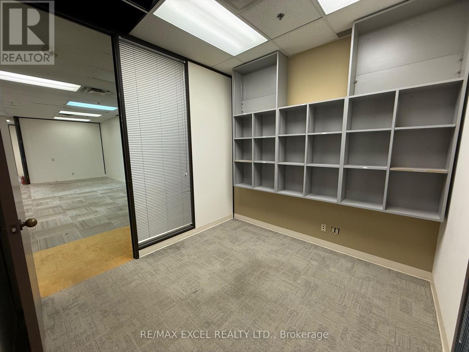 8 - 151 Esna Park Drive, Markham, Ontario  L3R 3B1 - Photo 6 - N12807704