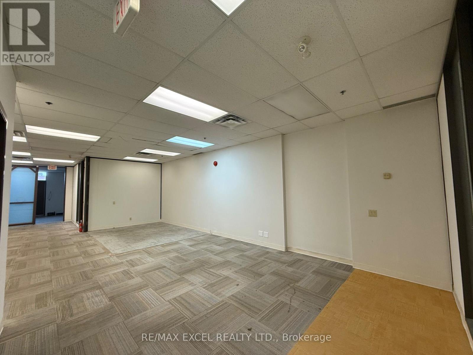 8 - 151 Esna Park Drive, Markham, Ontario  L3R 3B1 - Photo 9 - N12807704