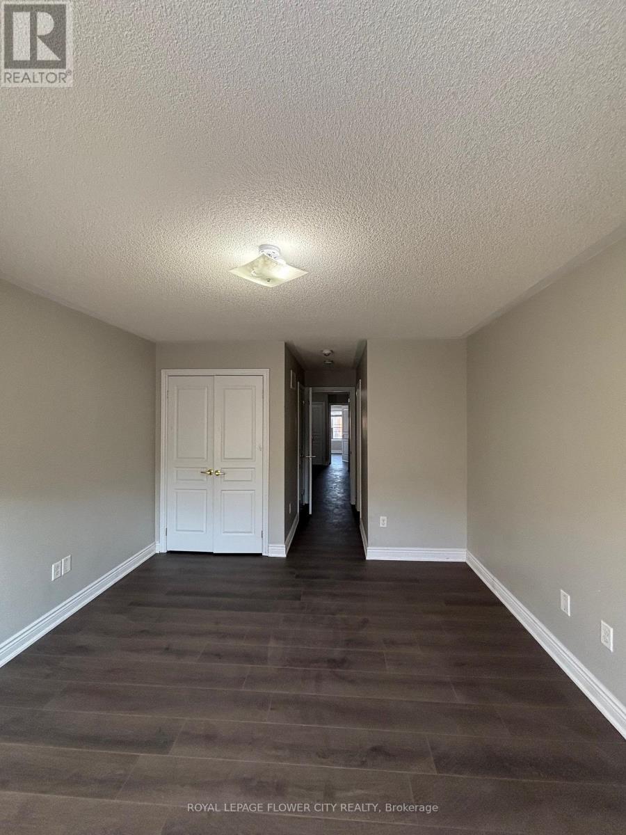 38 Walbrook Road, Brampton, Ontario  L7A 1K4 - Photo 7 - W12744442