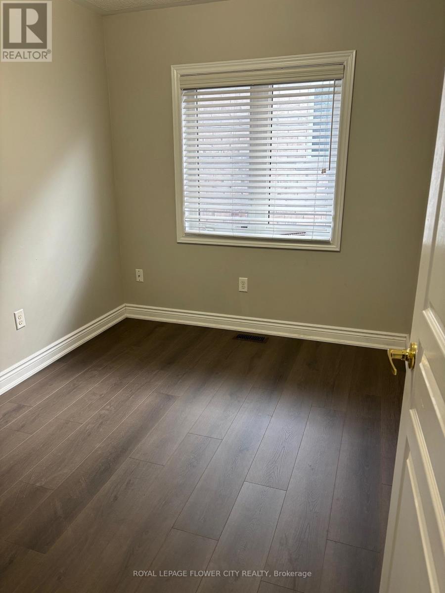 38 Walbrook Road, Brampton, Ontario  L7A 1K4 - Photo 8 - W12744442