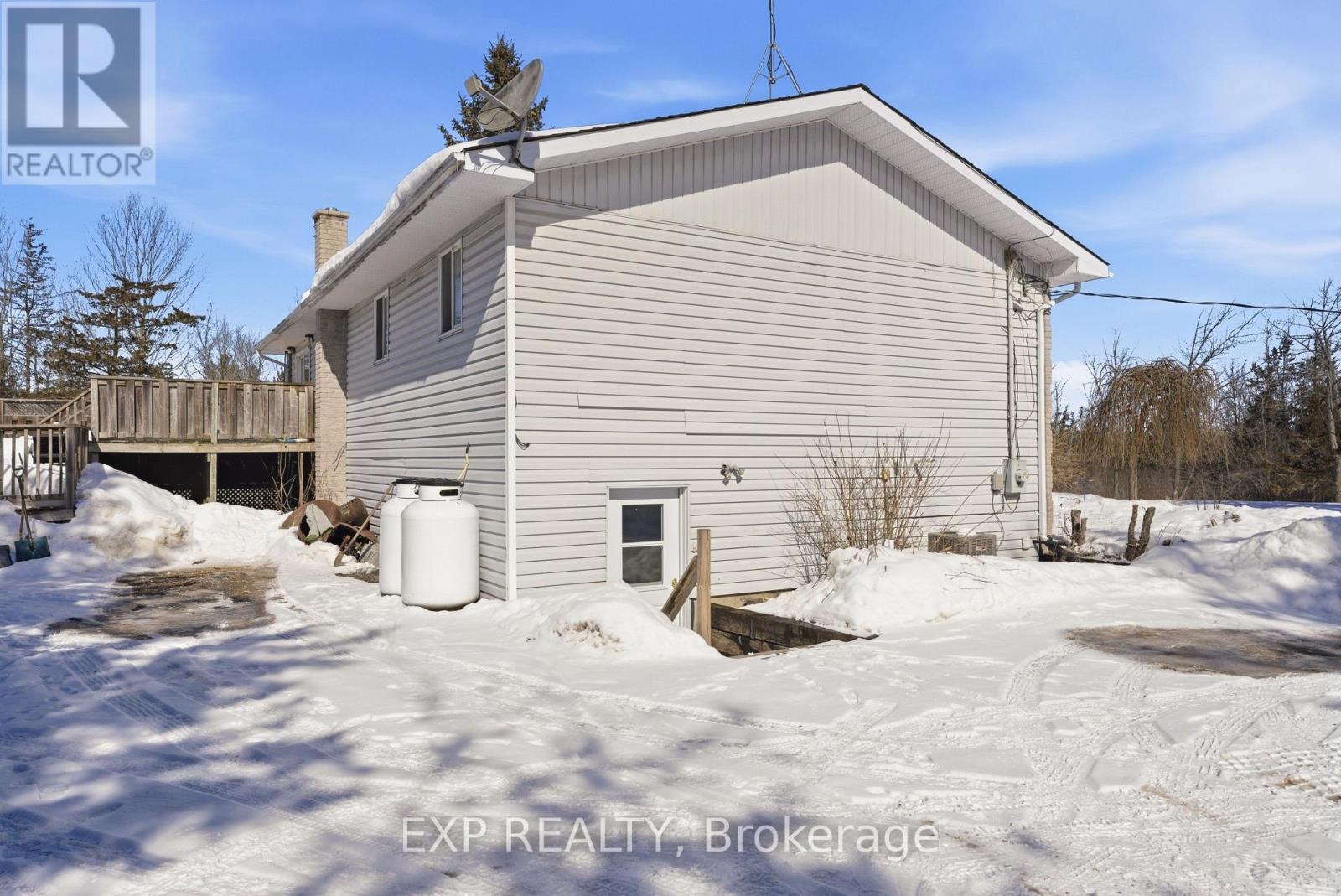 15 Mcintyre Road, Prince Edward County (Ameliasburg Ward), Ontario  K0K 1A0 - Photo 36 - X12854492