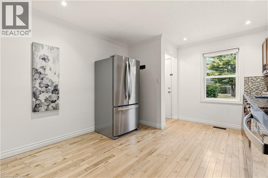 411 Pepper Drive, Burlington, Ontario  L7R 3E1 - Photo 8 - 40807278