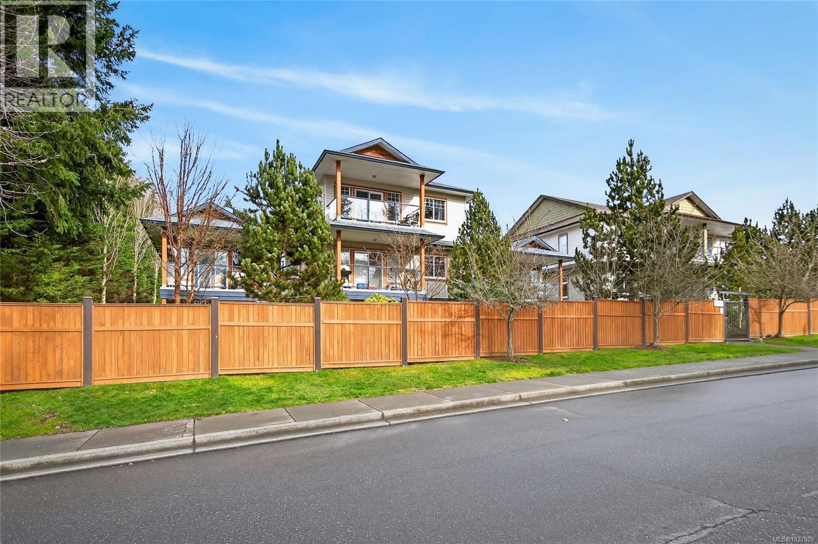 221 930 Braidwood Rd, Courtenay, British Columbia  V9N 3R9 - Photo 50 - 1027809