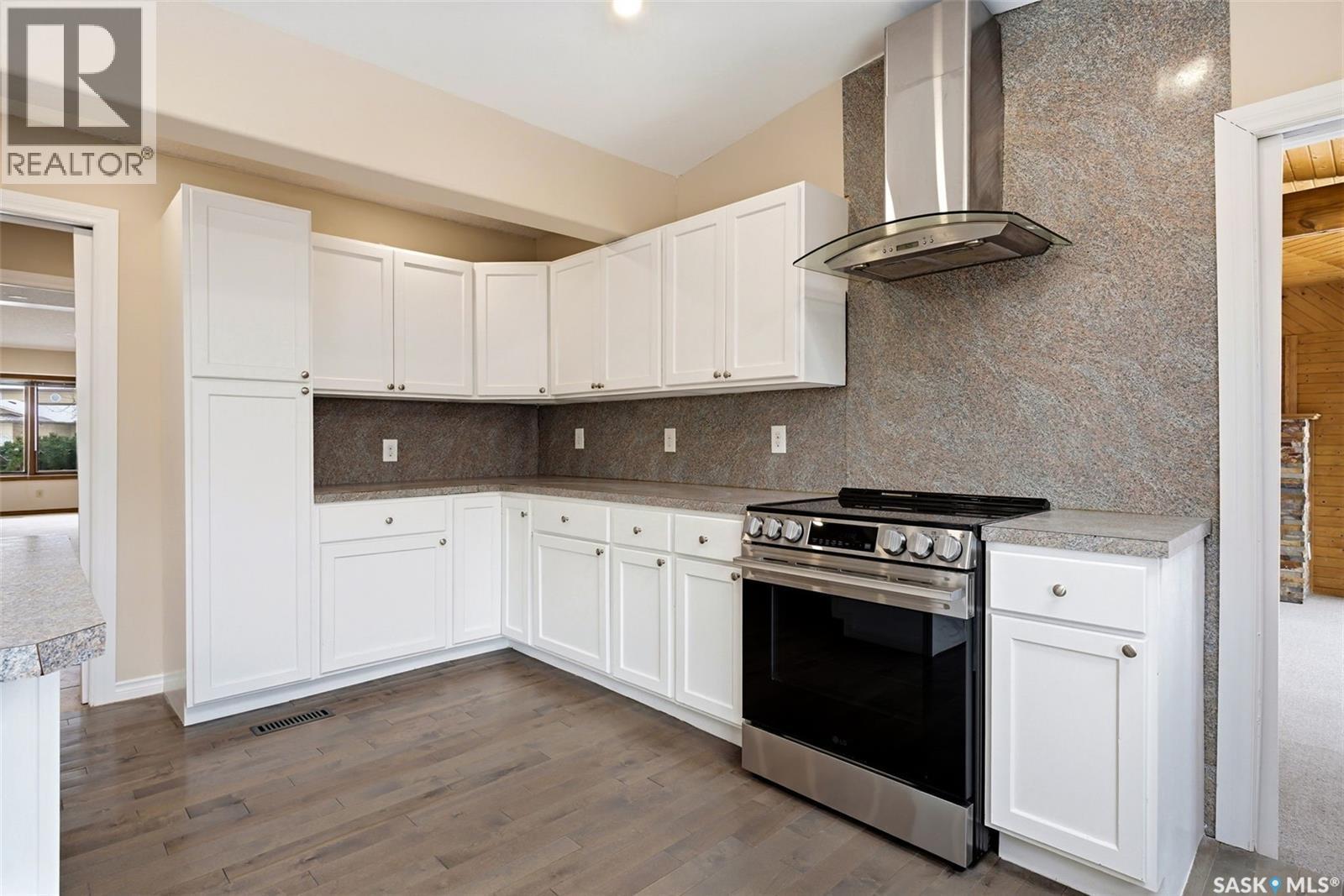 3234 Wascana Glen, Regina, Saskatchewan  S4V 2L6 - Photo 10 - SK029876