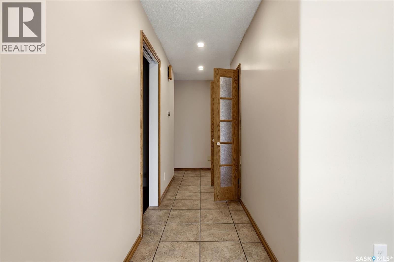3234 Wascana Glen, Regina, Saskatchewan  S4V 2L6 - Photo 19 - SK029876