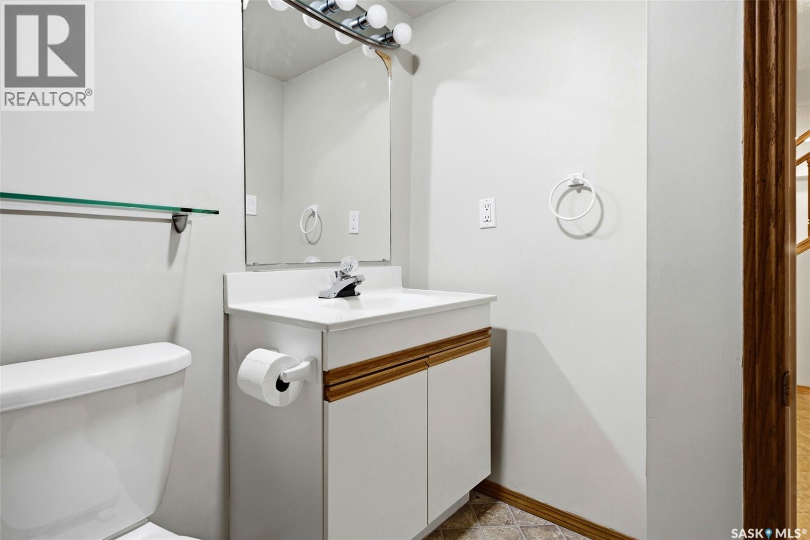 3234 Wascana Glen, Regina, Saskatchewan  S4V 2L6 - Photo 44 - SK029876