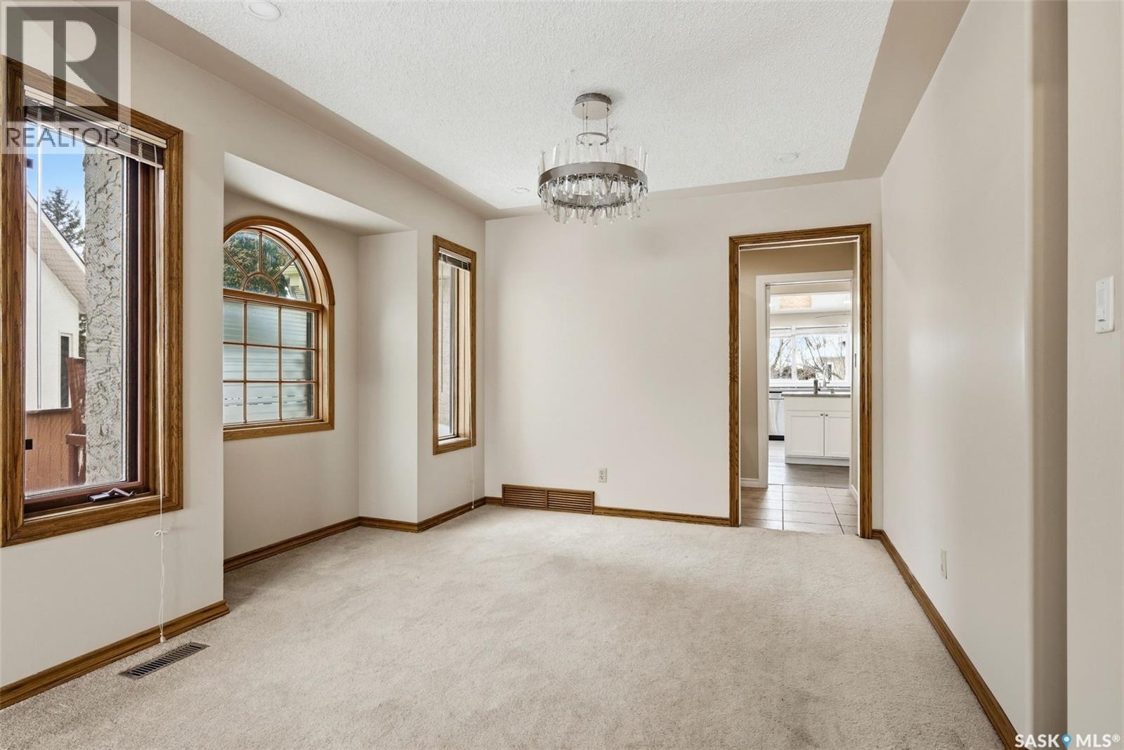 3234 Wascana Glen, Regina, Saskatchewan  S4V 2L6 - Photo 7 - SK029876