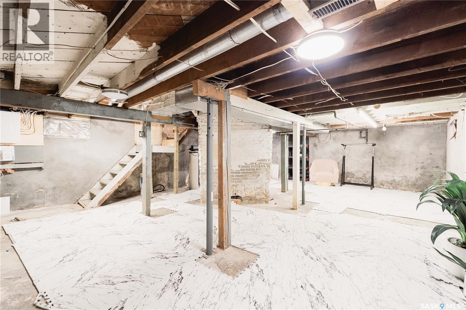 1037 3rd Avenue Ne, Moose Jaw, Saskatchewan  S6H 1E6 - Photo 28 - SK029874