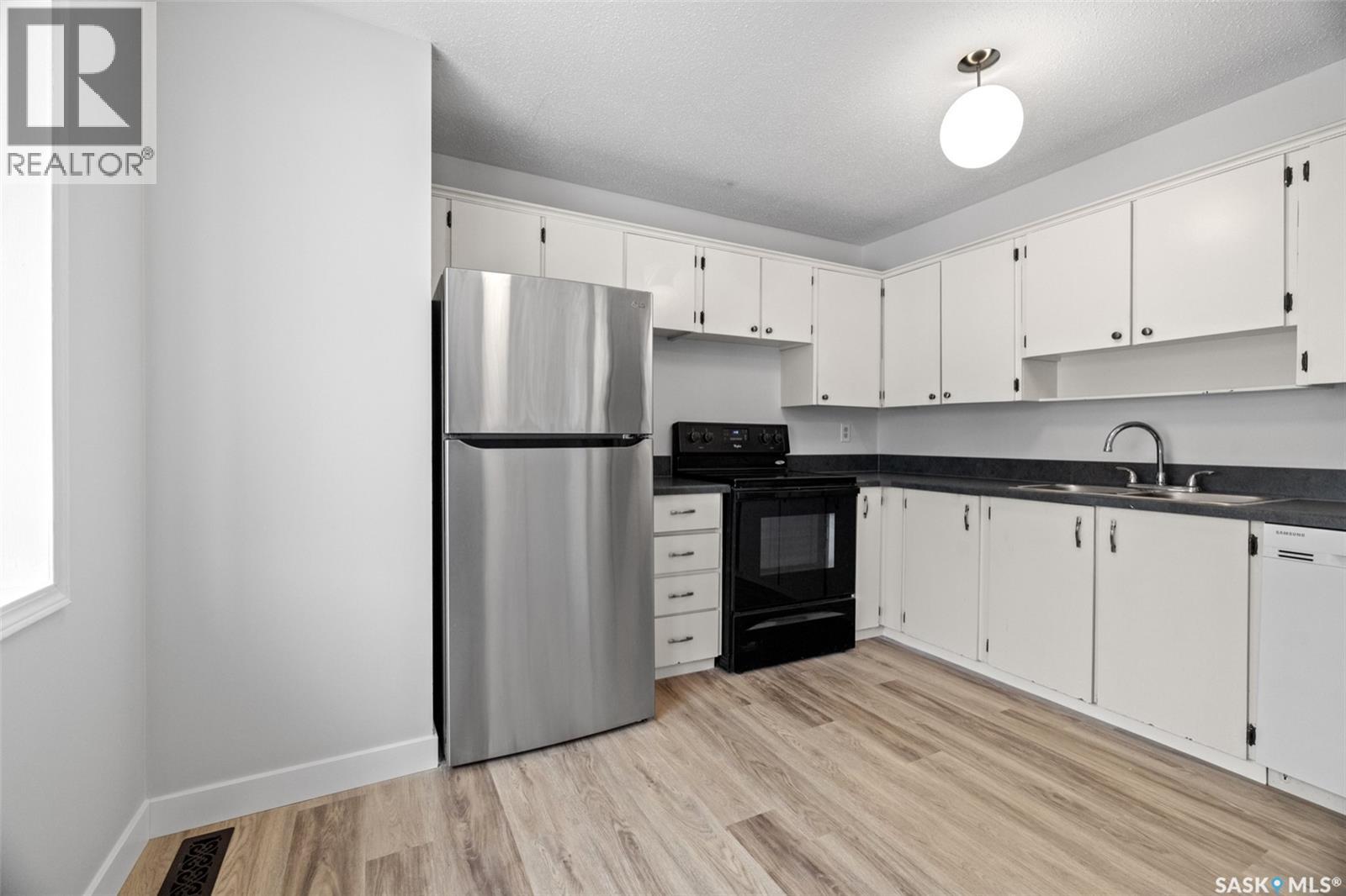 3927 Gordon Road, Regina, Saskatchewan  S4S 6G6 - Photo 11 - SK029868