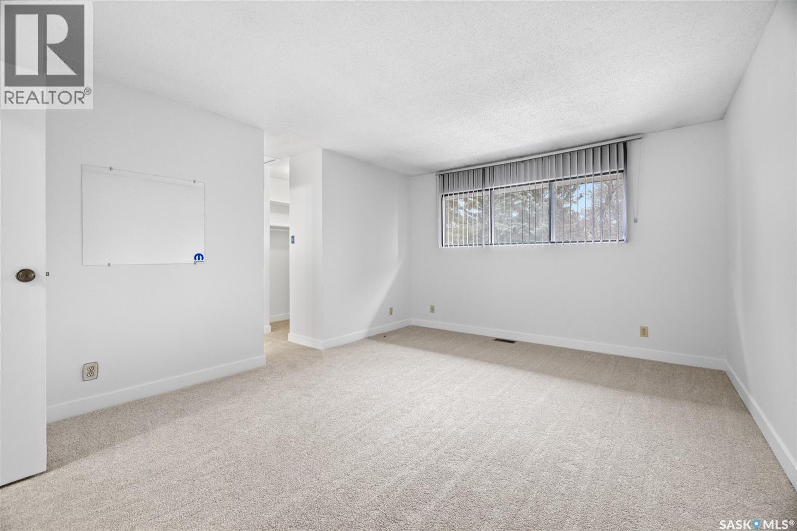 3927 Gordon Road, Regina, Saskatchewan  S4S 6G6 - Photo 19 - SK029868