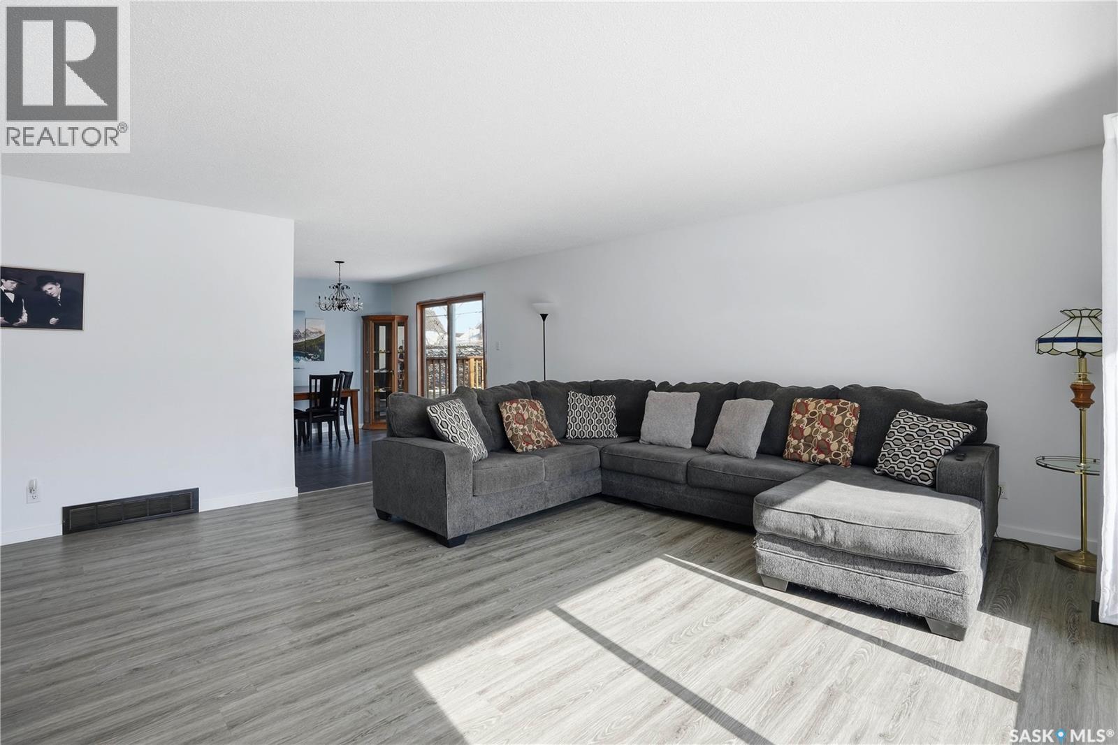 180 Saskatchewan Street W, Moose Jaw, Saskatchewan  S6H 6L8 - Photo 8 - SK029817