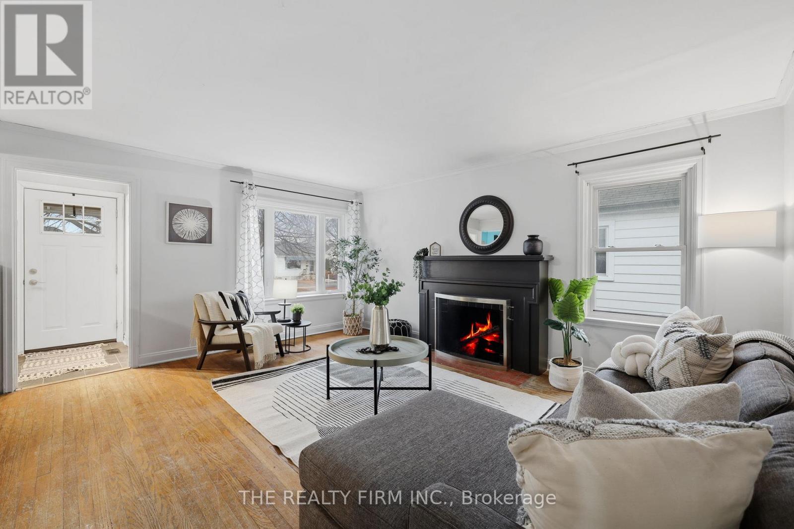 1319 Brydges Street, London East (East N), Ontario  N5W 2C5 - Photo 5 - X12854408