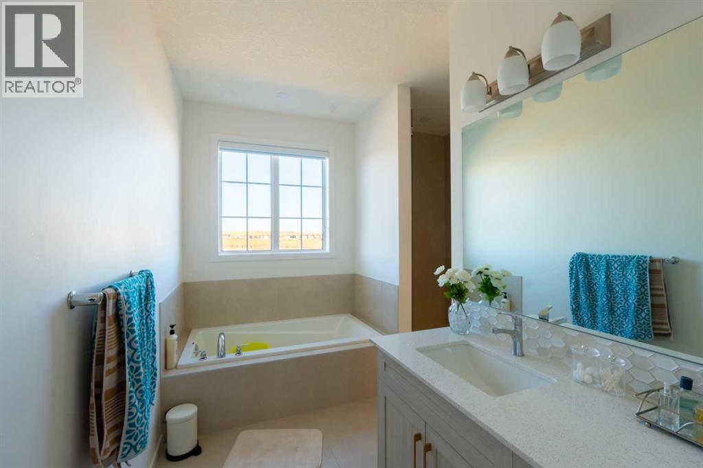 228 Windrow Link Sw, Airdrie, Alberta  T4B 5L5 - Photo 30 - A2285747