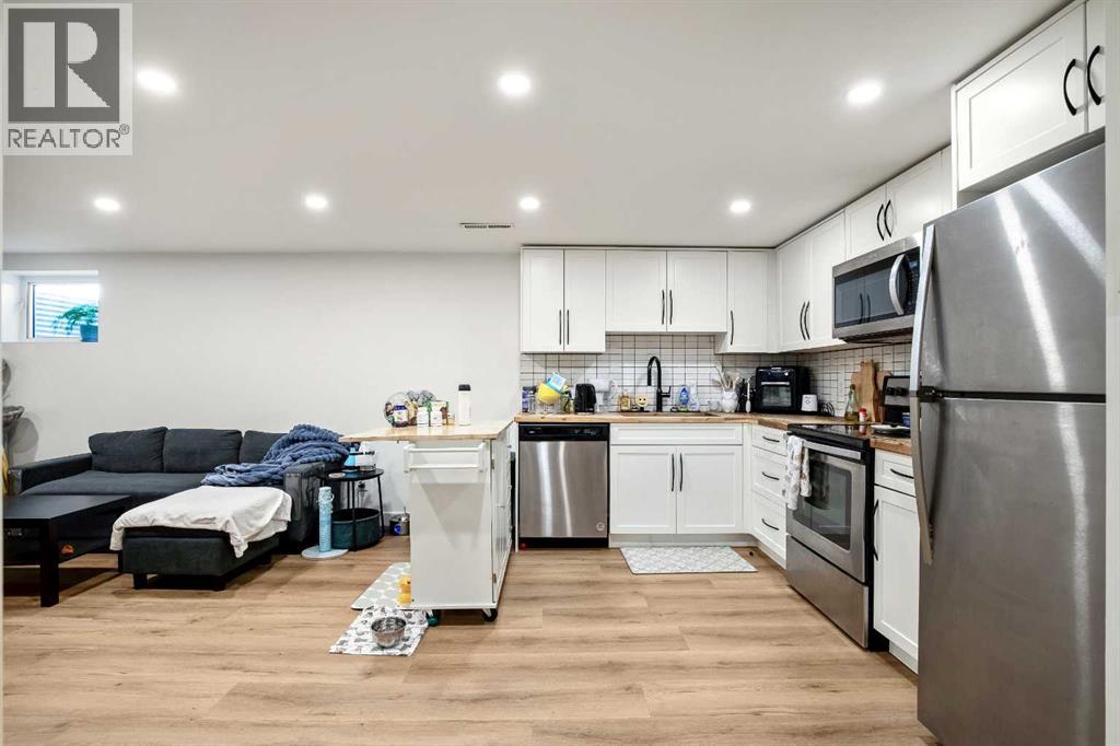 1986 Cottonwood Crescent Se, Calgary, Alberta  T2B 1P7 - Photo 14 - A2286435