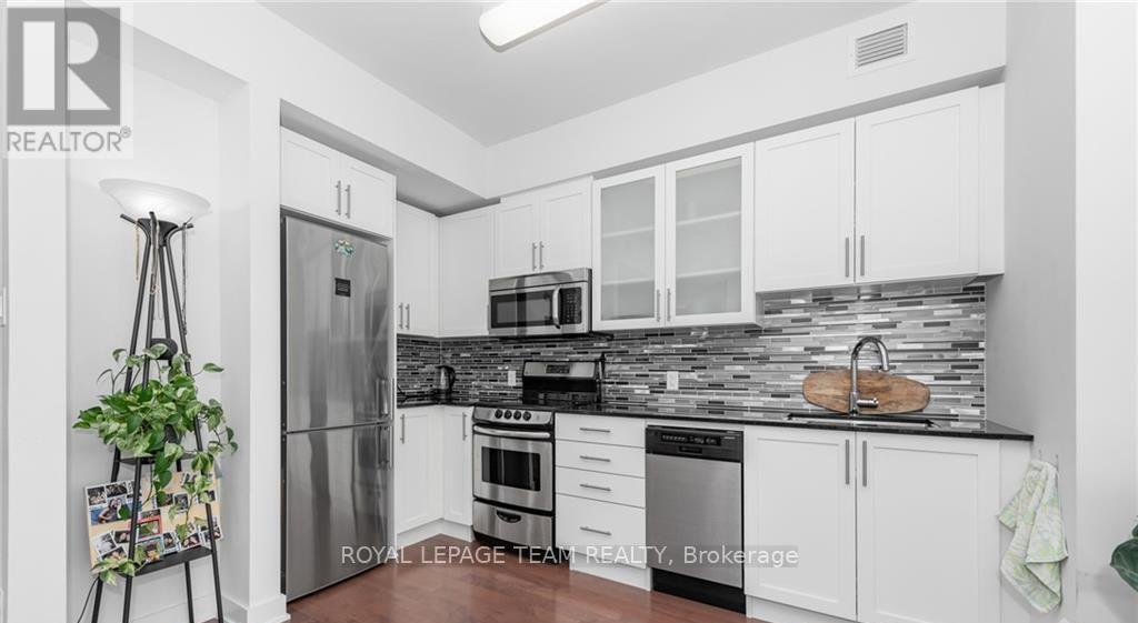 2502 - 40 Nepean Street, Ottawa, Ontario  K2P 0X5 - Photo 10 - X12854340