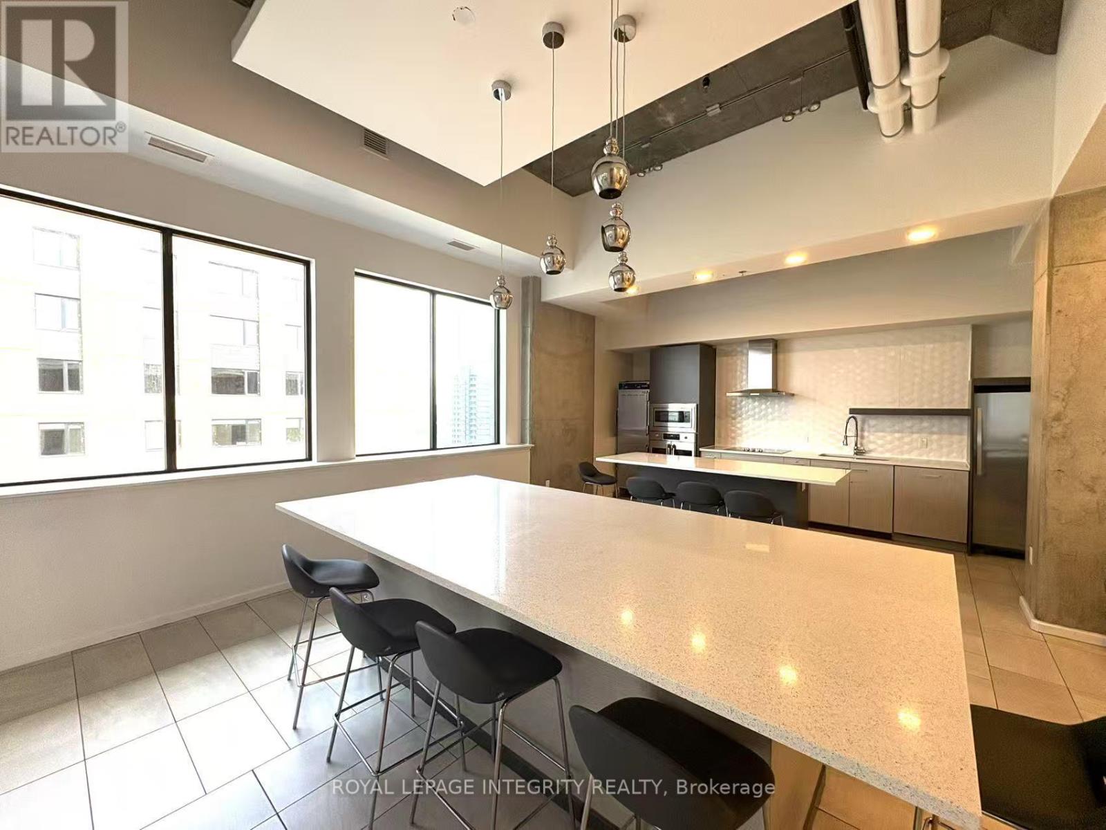 2010 - 105 Champagne Avenue, Ottawa, Ontario  K1S 5E5 - Photo 18 - X12854432