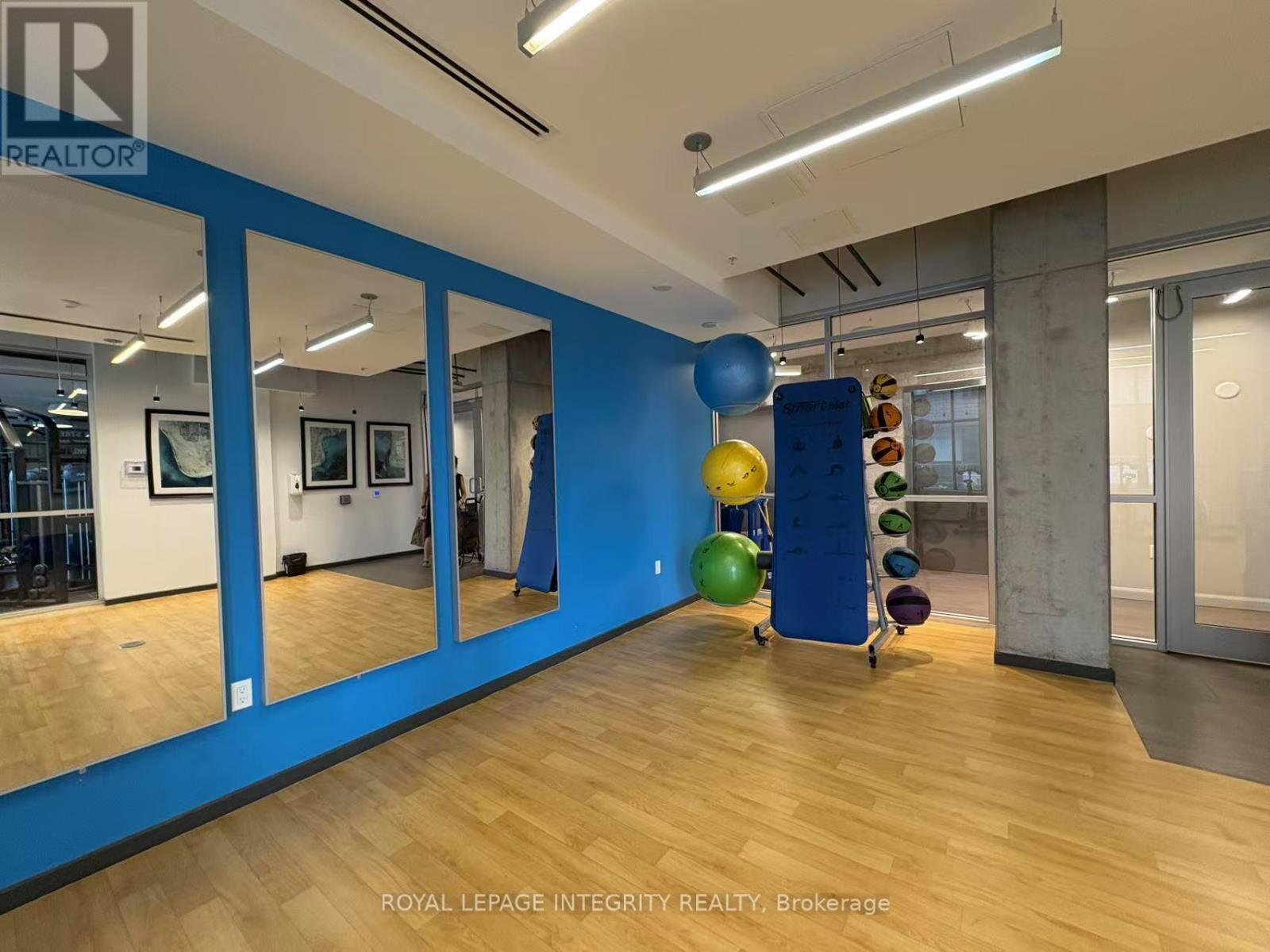 2010 - 105 Champagne Avenue, Ottawa, Ontario  K1S 5E5 - Photo 21 - X12854432