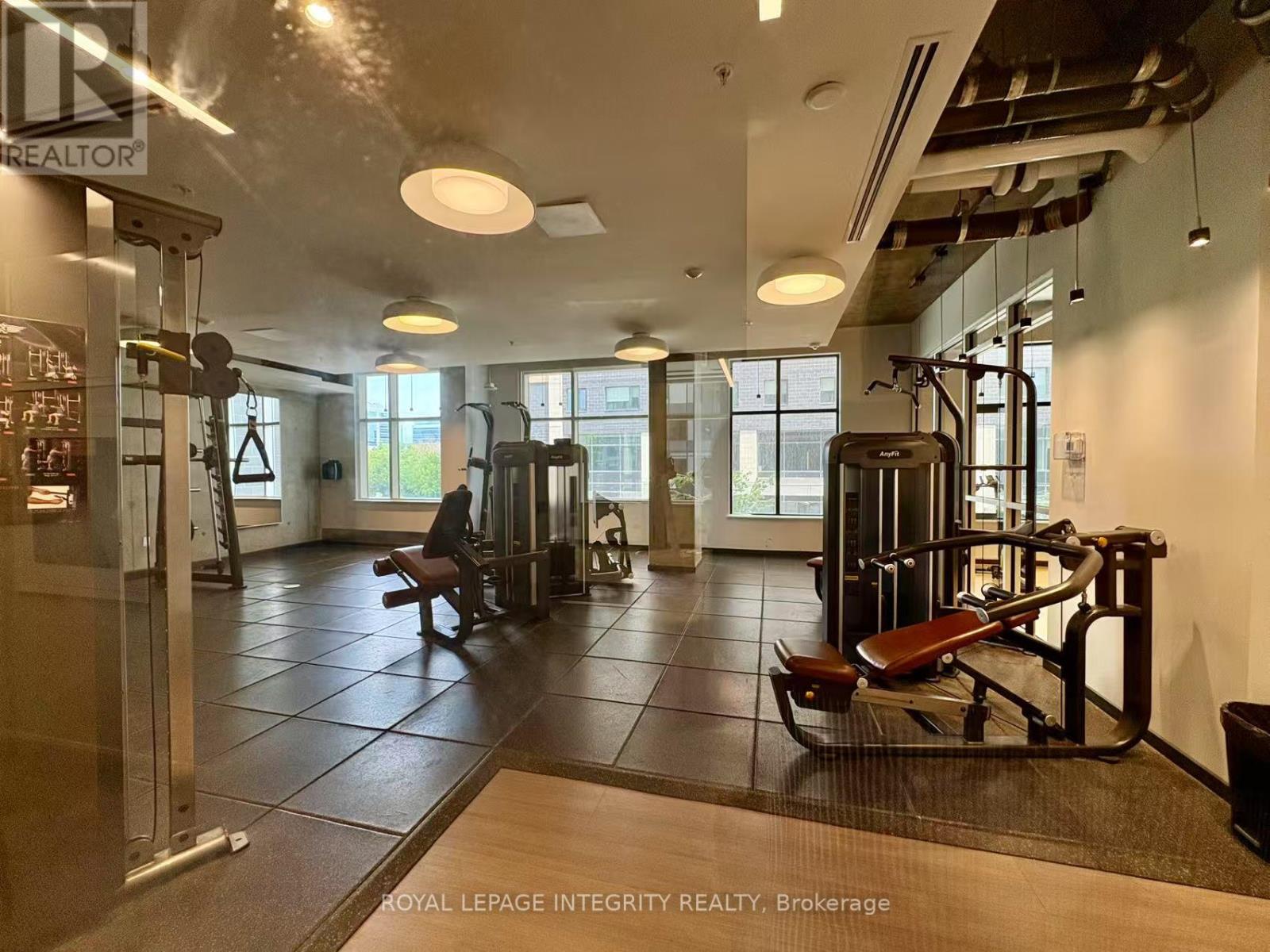 2010 - 105 Champagne Avenue, Ottawa, Ontario  K1S 5E5 - Photo 22 - X12854432