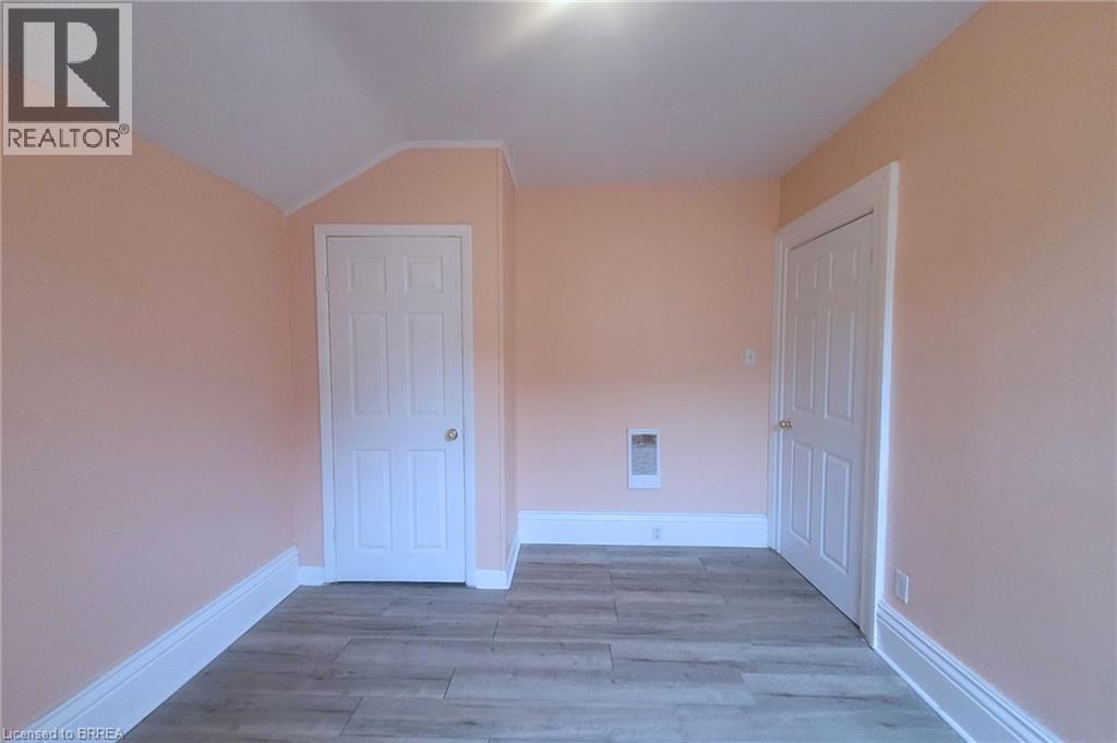 63 East Avenue Unit# Upper, Brantford, Ontario  N3S 3L5 - Photo 14 - 40810039