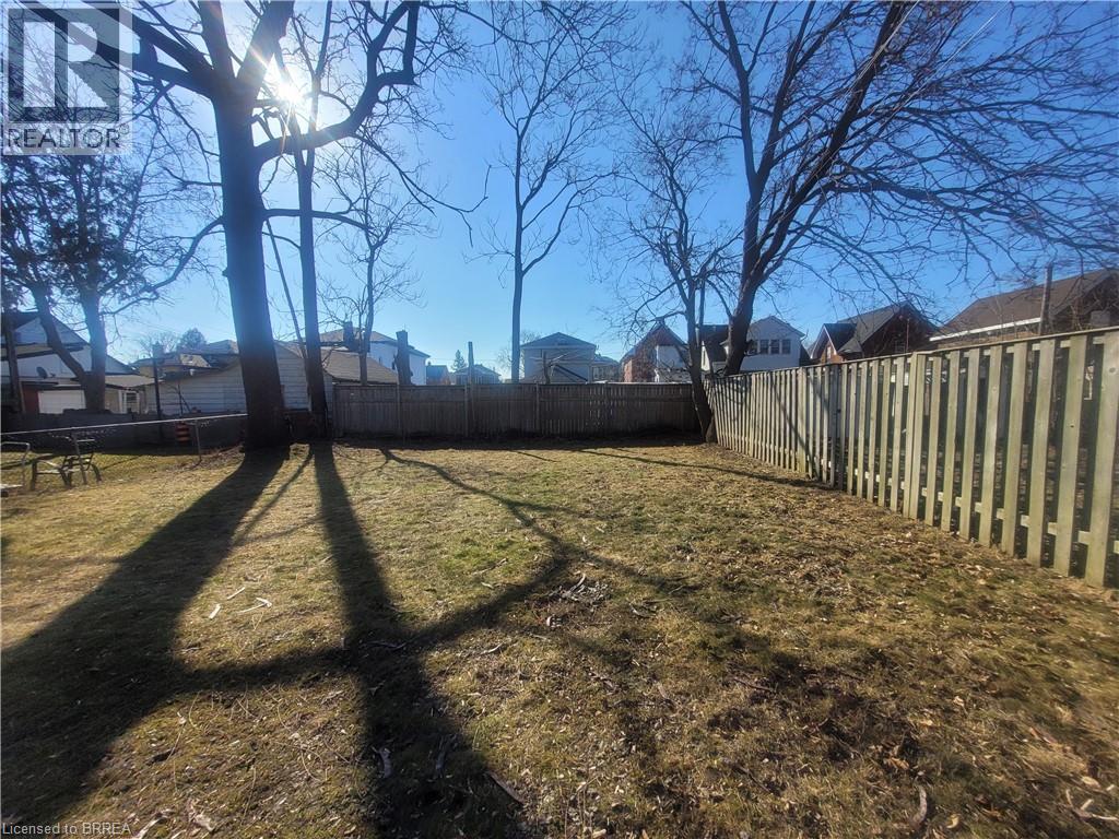 63 East Avenue Unit# Upper, Brantford, Ontario  N3S 3L5 - Photo 16 - 40810039