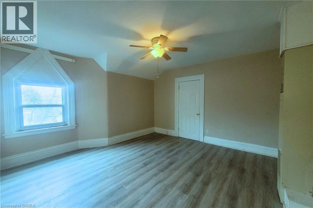 63 East Avenue Unit# Upper, Brantford, Ontario  N3S 3L5 - Photo 4 - 40810039