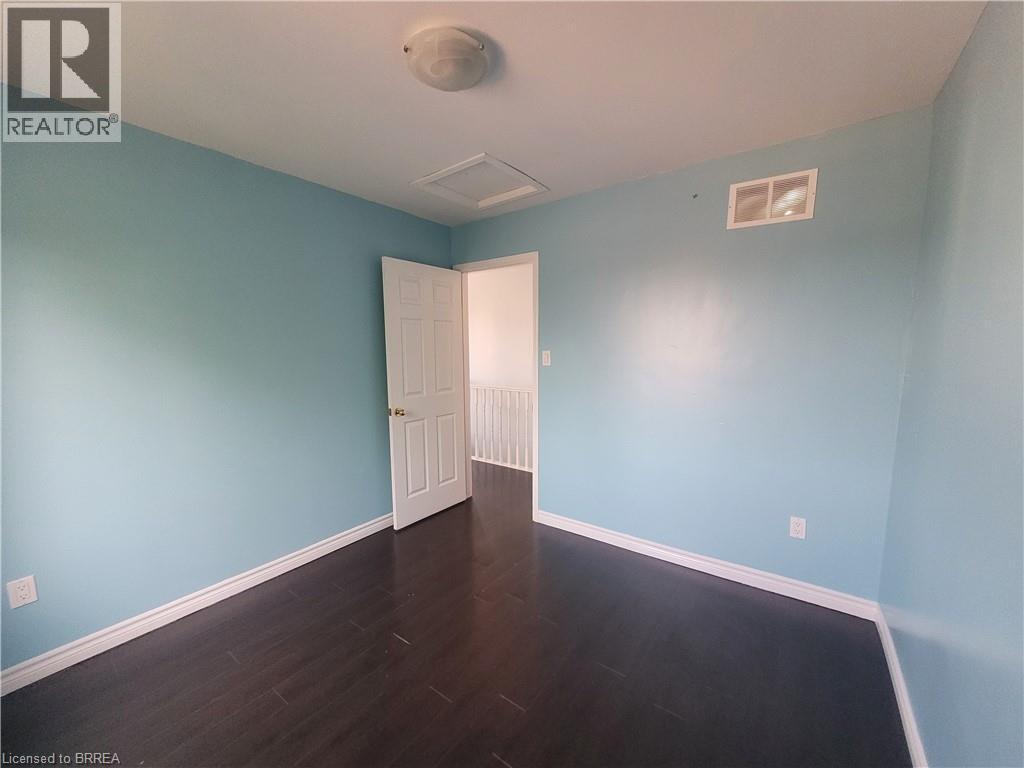 9 Washington Street Unit# A, Brantford, Ontario  N3R 3W9 - Photo 12 - 40810025