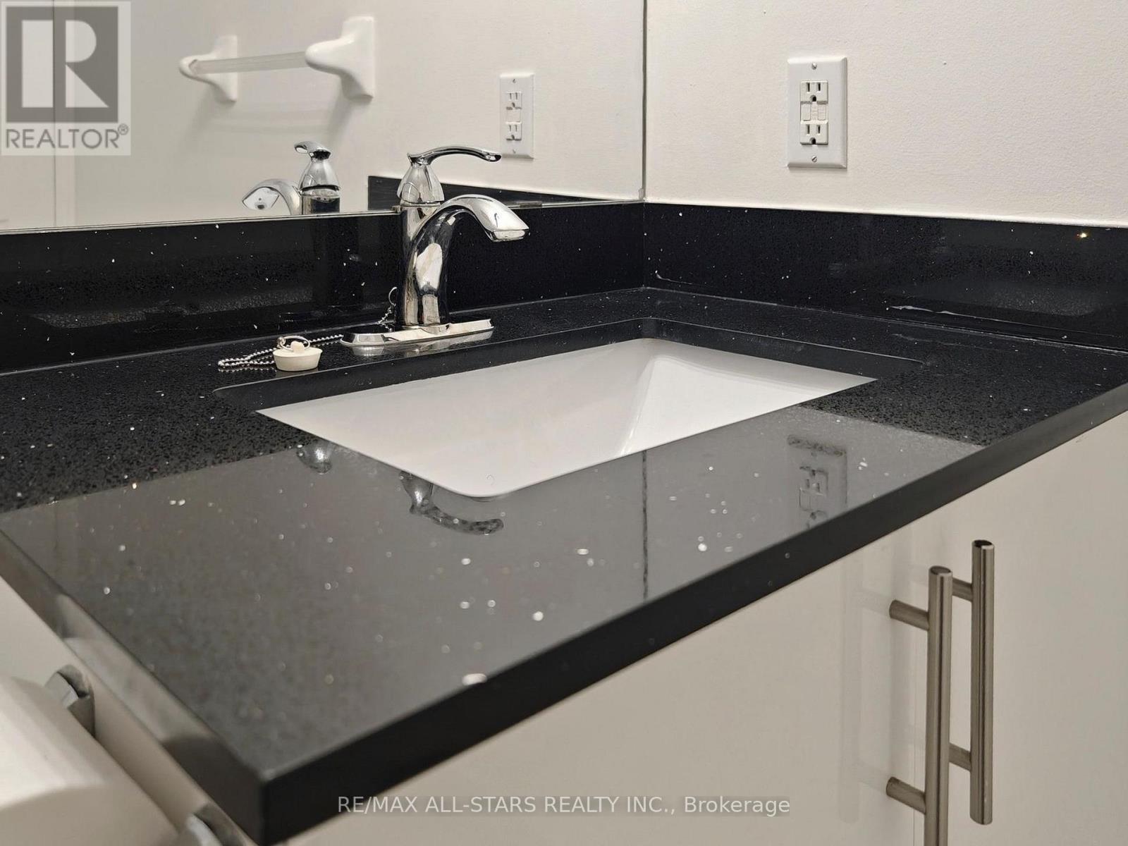 2315 - 1 Lee Centre Drive, Toronto, Ontario  M1H 3J2 - Photo 27 - E12840914