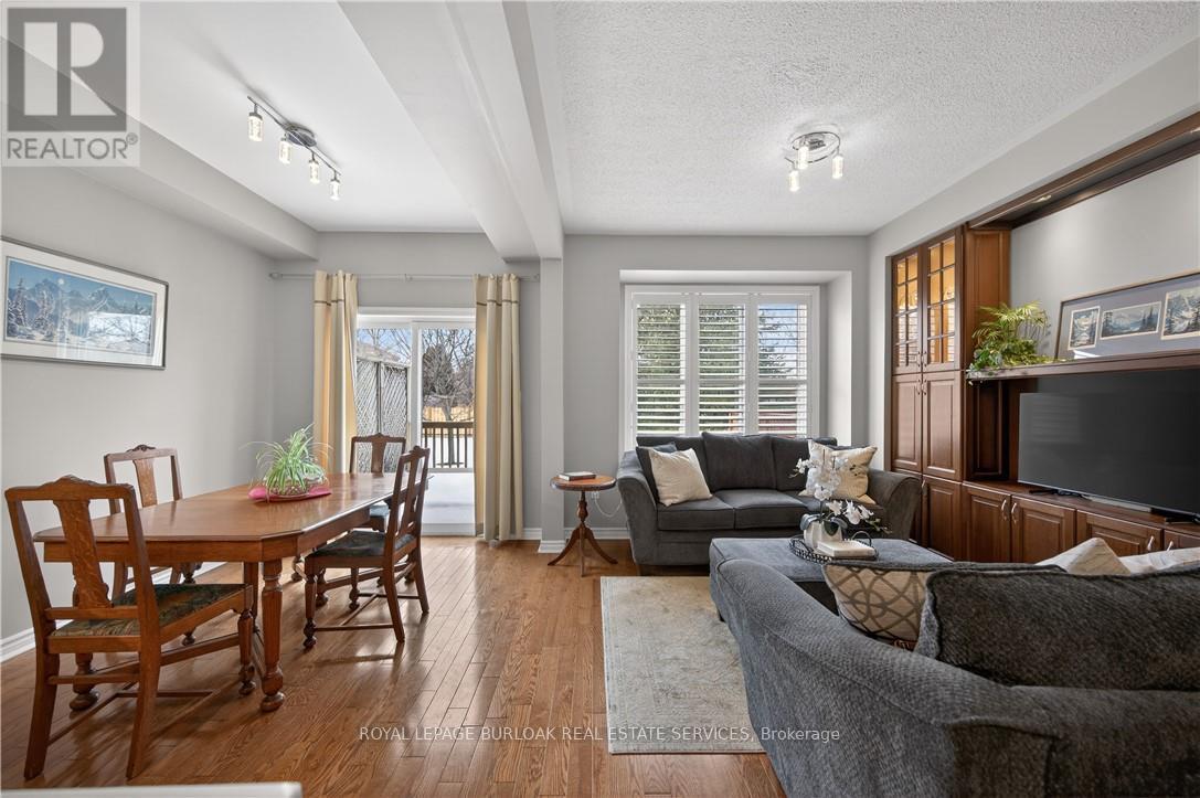 41 - 300 Ravineview Way, Oakville (Wc Wedgewood Creek), Ontario  L6H 7J2 - Photo 10 - W12722416