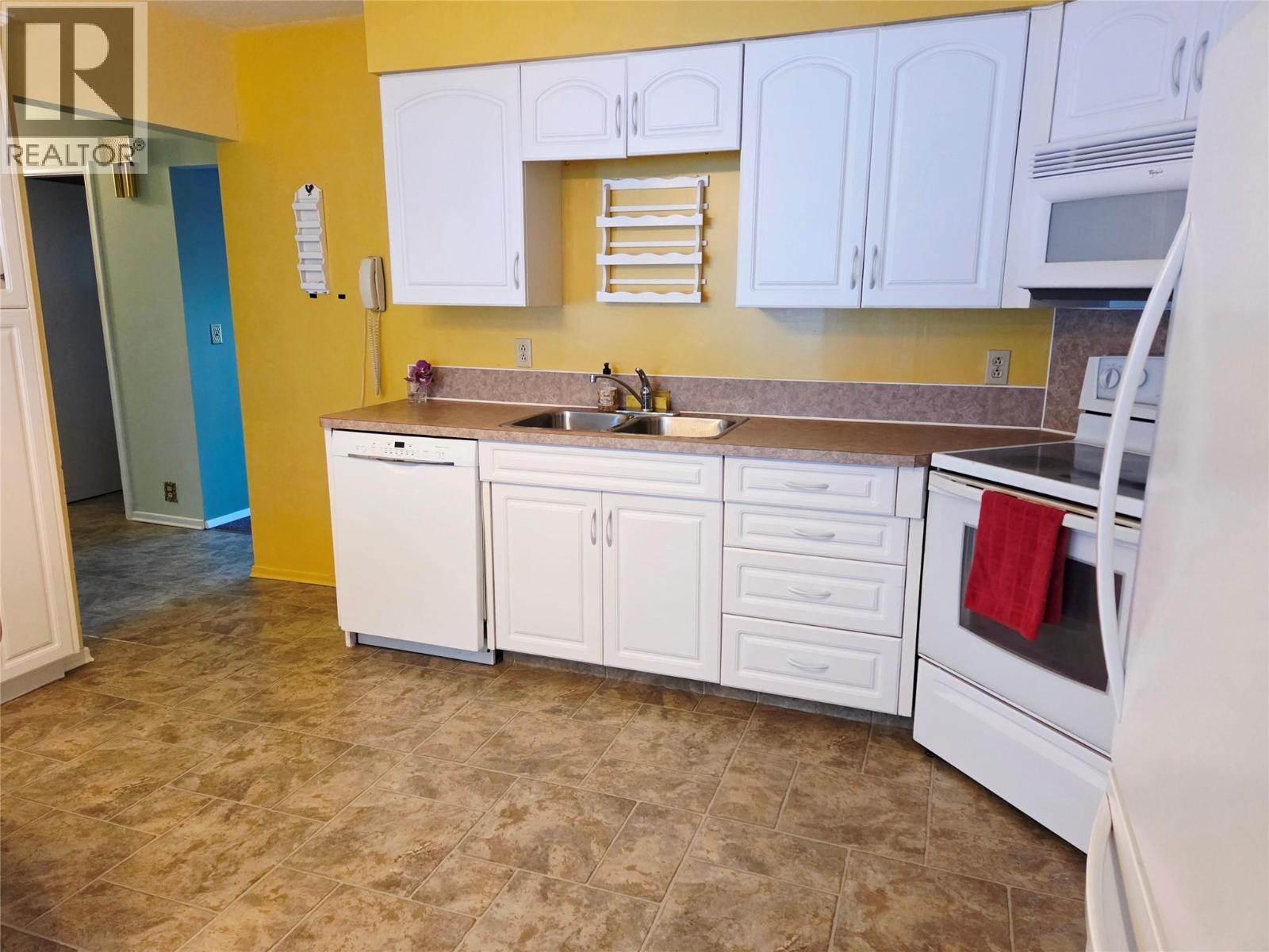 866 Rotary Drive, Kimberley, British Columbia  V1A 1E6 - Photo 8 - 10378224