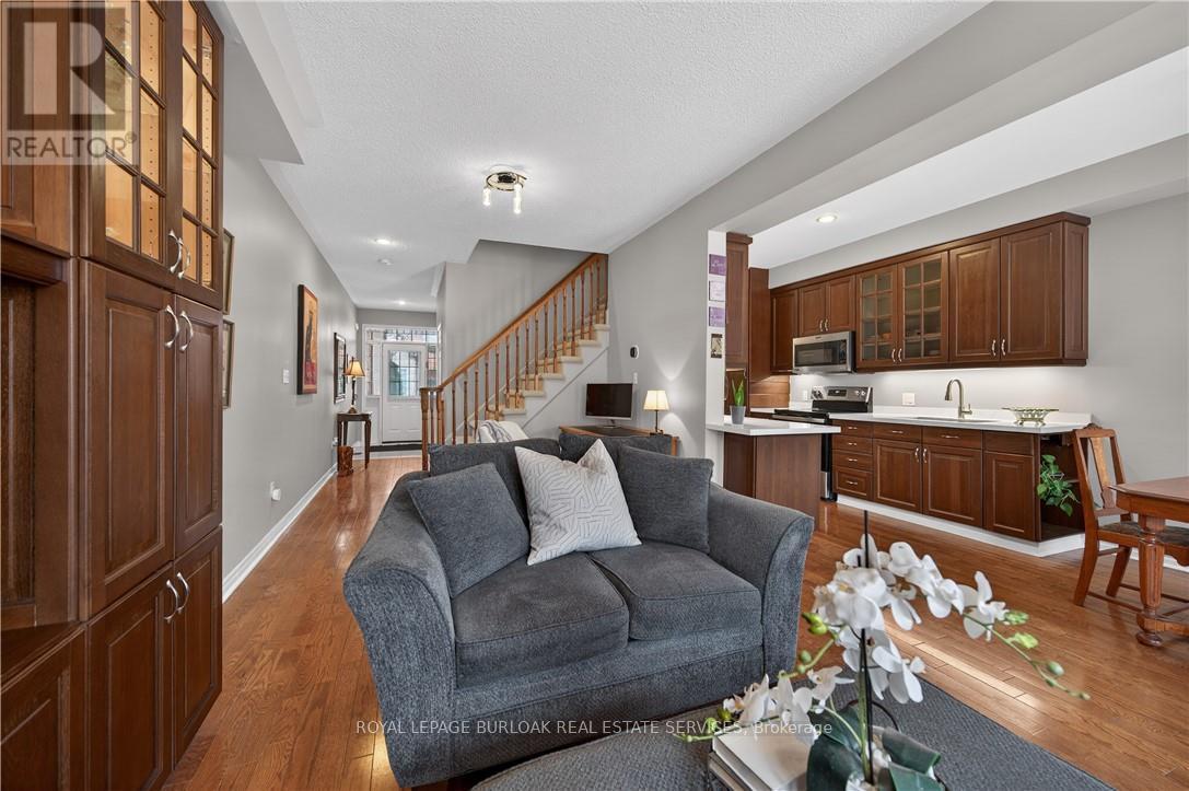 41 - 300 Ravineview Way, Oakville (Wc Wedgewood Creek), Ontario  L6H 7J2 - Photo 14 - W12722416