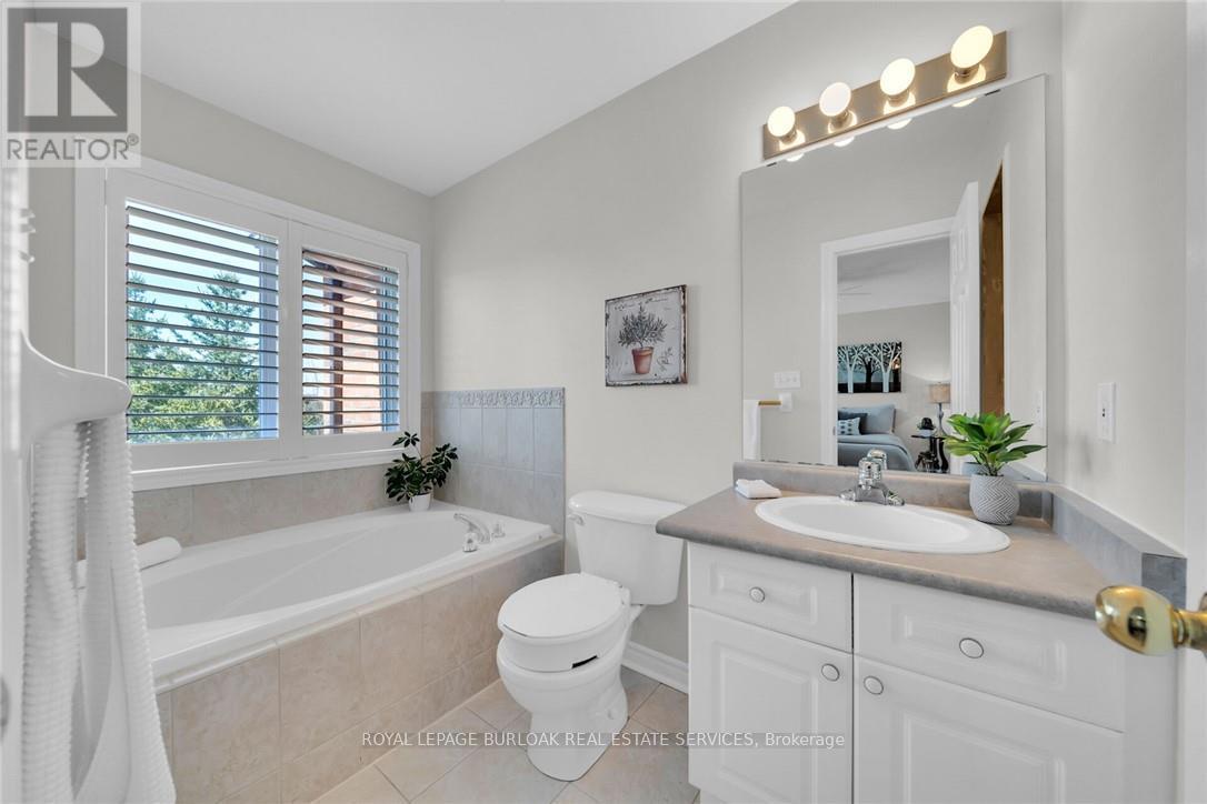 41 - 300 Ravineview Way, Oakville (Wc Wedgewood Creek), Ontario  L6H 7J2 - Photo 28 - W12722416