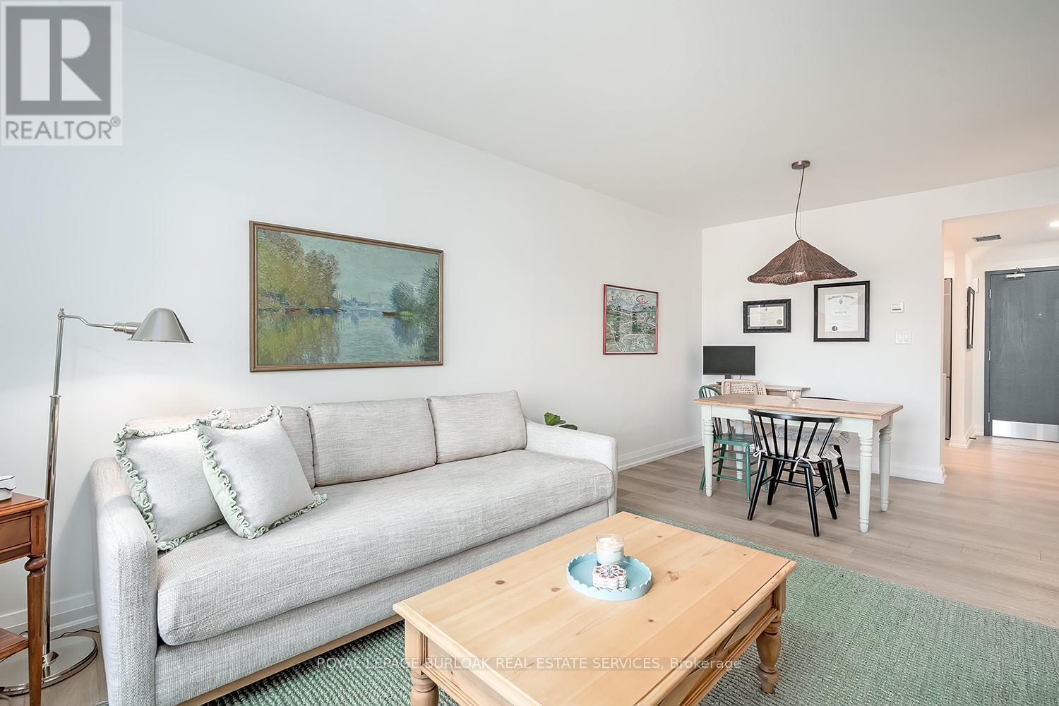 303 - 102 Bronte Road, Oakville, Ontario  L6L 6J5 - Photo 13 - W12850600