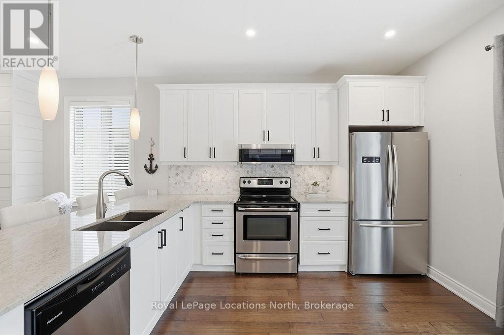 95 Wally Drive, Wasaga Beach, Ontario  L9Z 0G5 - Photo 13 - S12854436