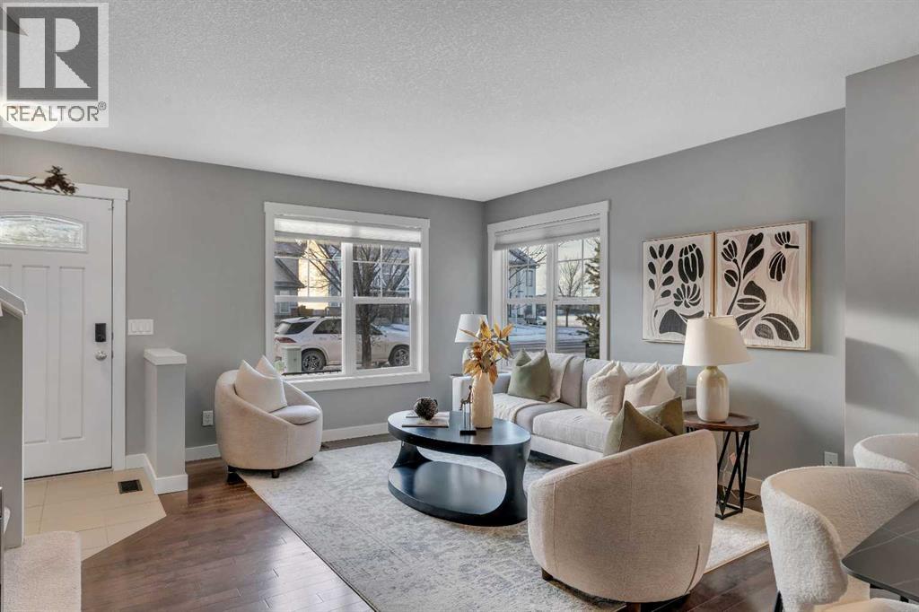 526 Mckenzie Towne Drive Se, Calgary, Alberta  T2Z 1C7 - Photo 3 - A2278409