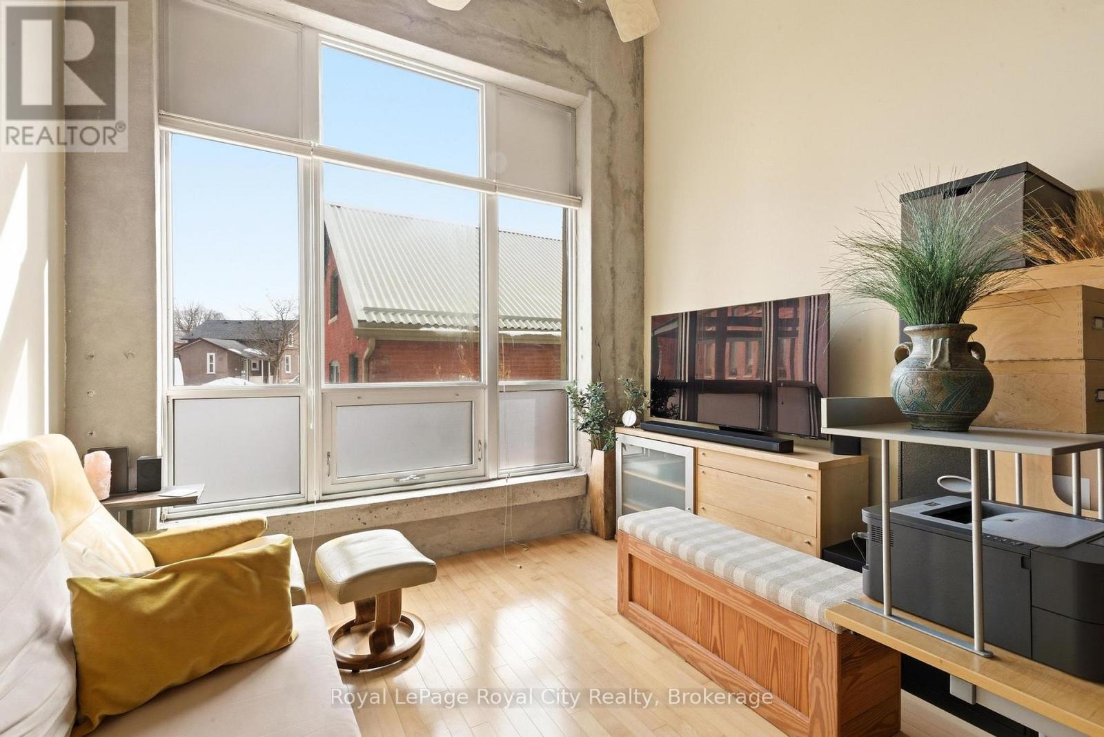 108 - 26 Ontario Street, Guelph, Ontario  N1E 7K1 - Photo 5 - X12854296