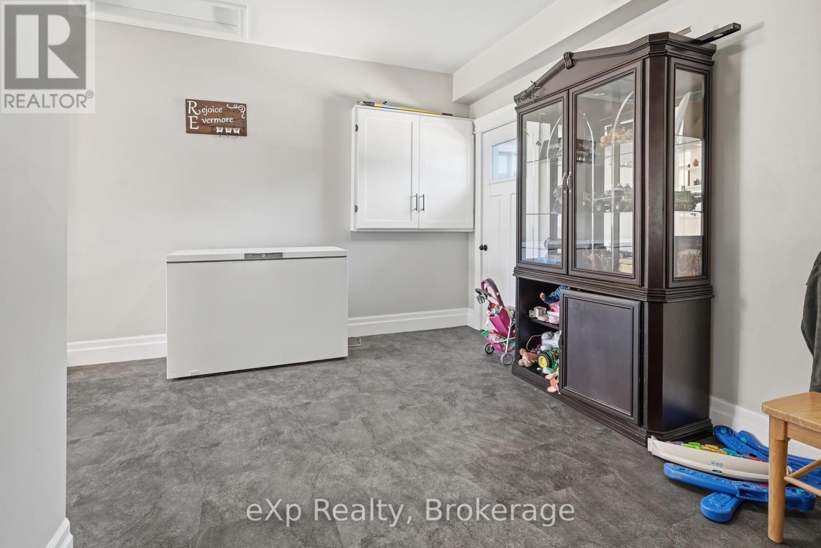 Unknown Address, ,     - Photo 29 - X12854342