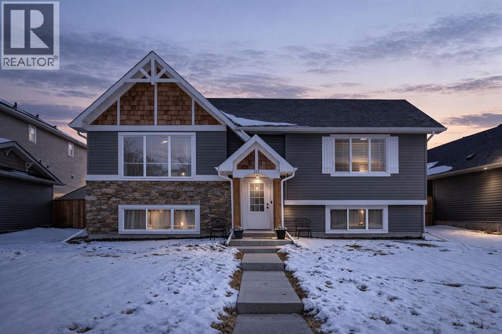 215 George Street, Diamond Valley, Alberta  T0L 2A0 - Photo 2 - A2287893