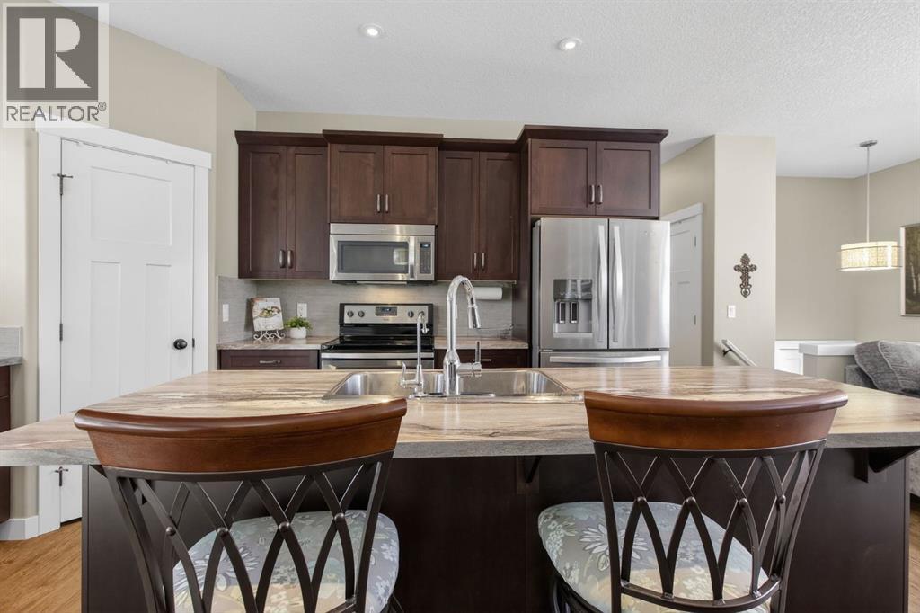 215 George Street, Diamond Valley, Alberta  T0L 2A0 - Photo 6 - A2287893