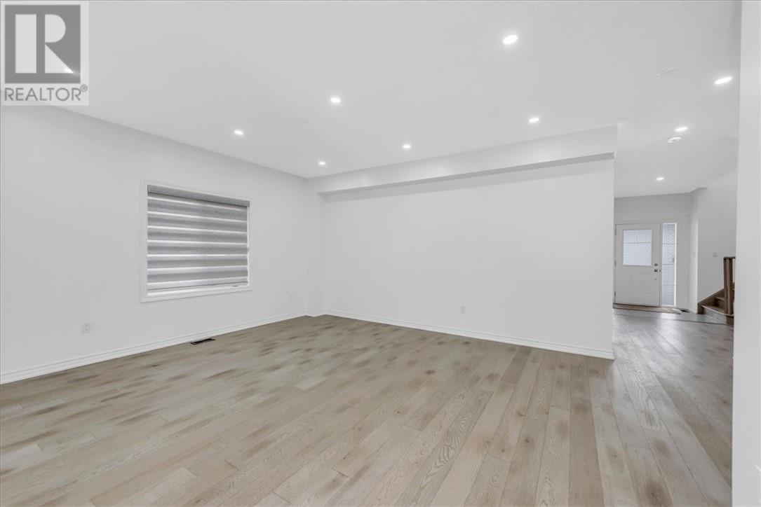 1252 Peelar Crescent, Innisfil, Ontario  L0L 1W0 - Photo 13 - 2126701