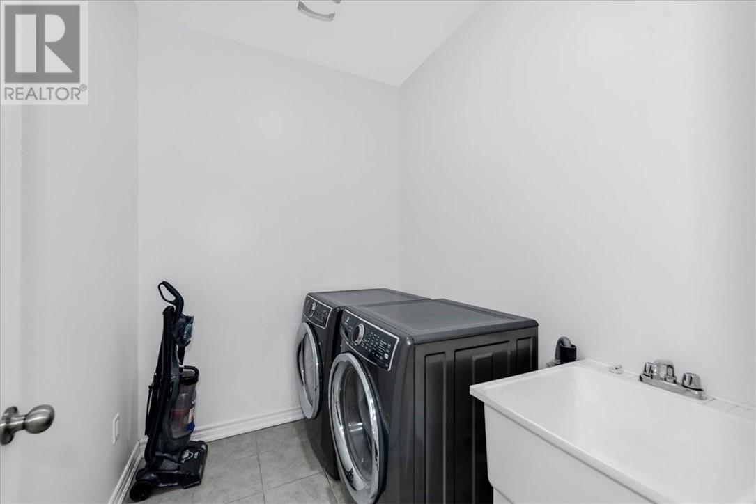 1252 Peelar Crescent, Innisfil, Ontario  L0L 1W0 - Photo 15 - 2126701